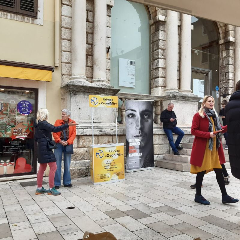 U Zadru održana Javna akcija povodom 25. studenog – Međunarodnog dana borbe protiv nasilja nad ženama – STOP NASILJU NAD ŽENAMA U Zadru održana Javna akcija povodom 25. studenog – Međunarodnog dana borbe protiv nasilja nad ženama – STOP NASILJU NAD ŽENAMA